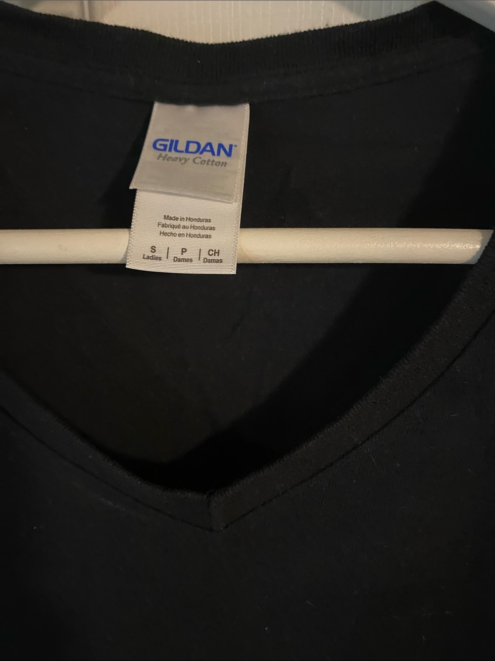 Gildan woman’s Black V-Neck Short Sleeve Tee - Picture 2 of 3